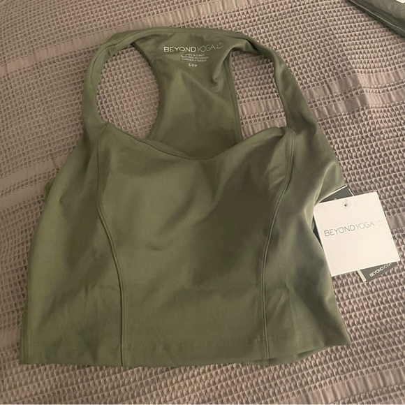 NWT Beyond Yoga Powerbeyond Intensity Racerback Cropped Tank in Modern Olive - Picture 8 of 8